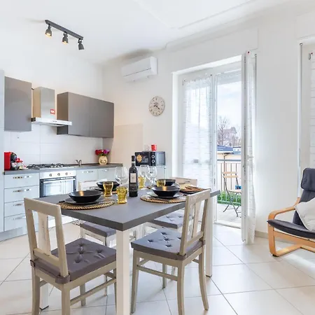 Apartment Con Parcheggio E Wi-fi Gratuito Ac *