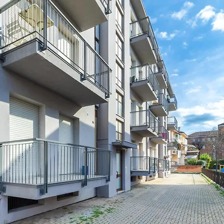 Apartment Con Parcheggio E Wi-fi Gratuito Ac Alba (Piedmont)