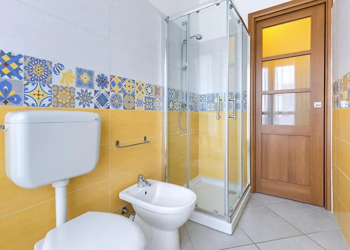 Con Parcheggio E Wi-fi Gratuito Ac Appartement Alba (Piedmont)